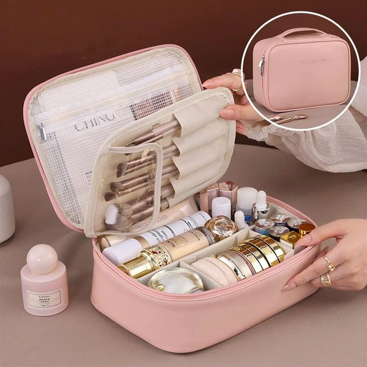 Portable PU Leather Soft Travel Makeup Bag With Handle Supplier